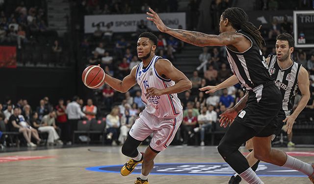 Anadolu Efes-Beşiktaş Fibabanka yarı final serisinde dördüncü maç yarın oynanacak
