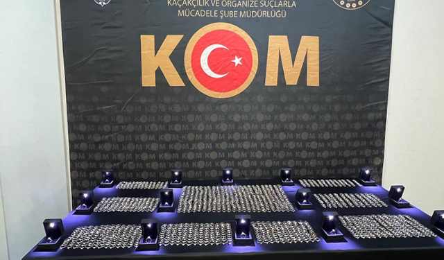 Edirne'de dev operasyon: 50 milyon liralık kaçak ürün yakalandı