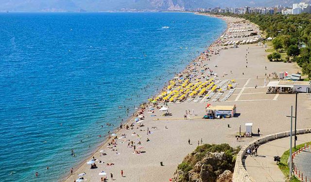6 kilometrelik tatil cenneti bayrama hazır: Konyaaltı Sahili’nde herkese 'eşit hizmet'