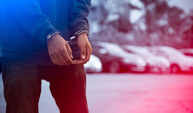 132 yıl hapis cezasıyla aranan cinsel istismar hükümlüsü Kars'ta yakalandı