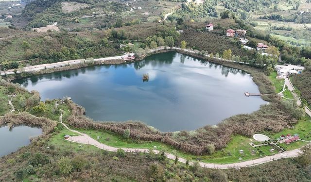 Doğal güzelliğiyle öne çıkan Gaga Gölü'nü 9 ayda 200 bin kişi ziyaret etti