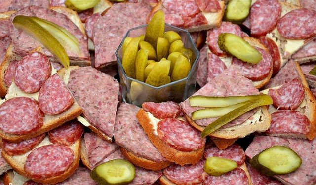 Uzmanından uyarı! İşlenmiş gıdalar erken yaşta bağırsak kanserine yol açabiliyor