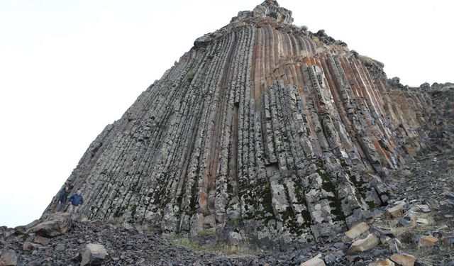Muş'ta tabiat harikası bazalt sütunları keşfedilmeyi bekliyor