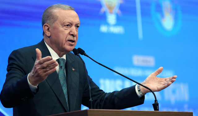 Cumhurbaşkanı Erdoğan: CHP Genel başkanı her köşeye sıkıştığında ya saldırganlaşıyor ya saçmalıyor