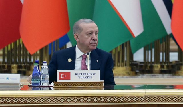 Cumhurbaşkanı Erdoğan'dan Türkmenistan'da diplomasi trafiği