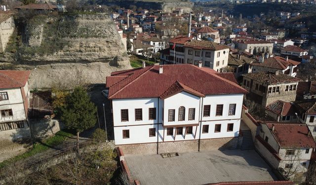 Kalealtı Eğitim ve Kent Tarihi Müzesi ziyaretçilerini bekliyor