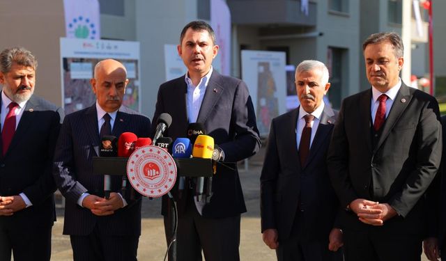 Bakan Kurum: "Son tuğlalarımızı koyuyor, son çivilerimizi çakıyoruz"