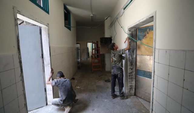 Gazze'deki Şifa Hastanesinin zorlu restorasyon süreci enkaz ve umut arasında yürüyor