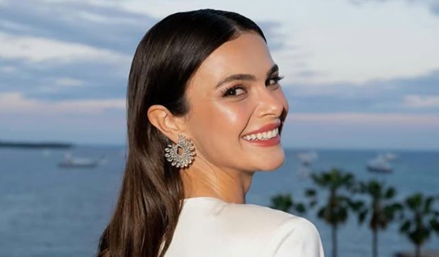 Sinem Ünsal ve Berk Cankat’tan ‘kavuştuk’ paylaşımı: Asansör pozu sosyal medyayı salladı