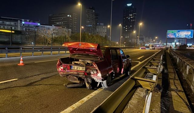 Şişli’de 3 araç birbirine girdi! Yaralılar var...