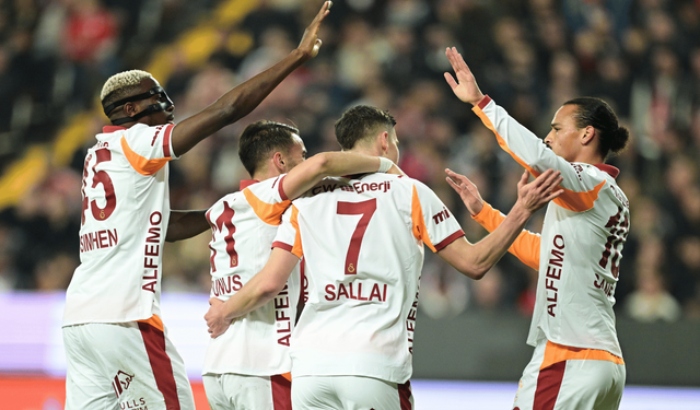 Galatasaray, Antalyaspor'a 4 attı!