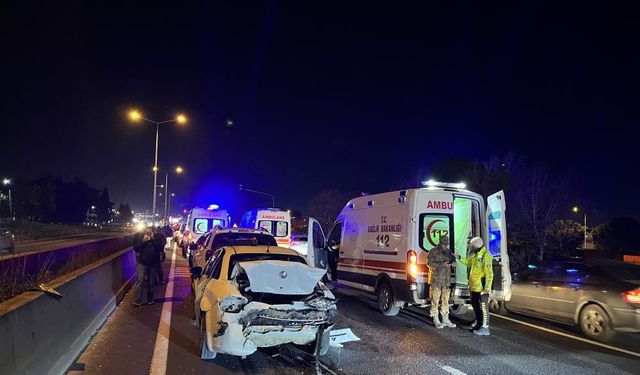 Tekirdağ’da 5 araç birbirine girdi! 2’si asker 5 yaralı