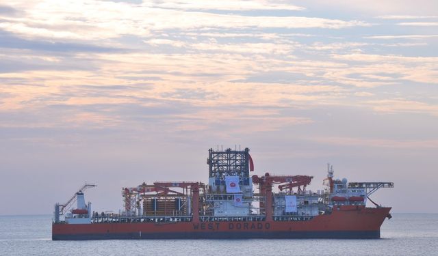 Türkiye'nin 6. derin deniz sondaj gemisi Mersin açıklarına demirledi