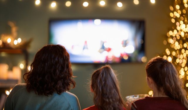 Yılbaşında izlenecek en iyi filmler (2025) | Ailece izlenebilecek 15 film önerisi