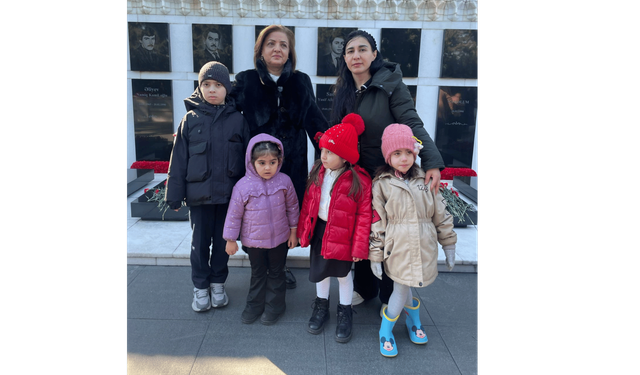 Minik yüreklerden şehitlere saygı