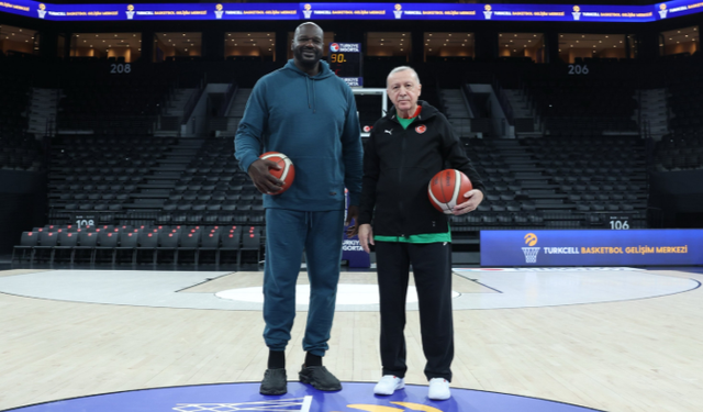 Cumhurbaşkanı Erdoğan, efsane basketbolcu ile bir araya geldi