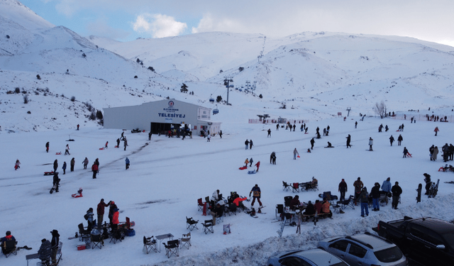 Denizli Kayak Merkezi sezonu açıldı