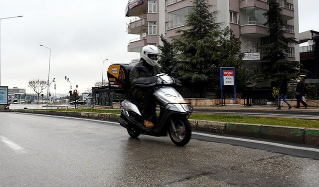 Dolandırıcılar, kuryelerini ‘günlük dolgun ücretli' iş ilanlarıyla bulmuş
