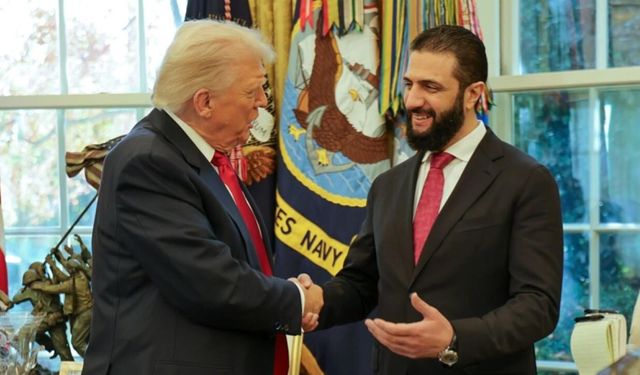 Trump ile Şara görüştü: Suriye'nin toprak bütünlüğü vurgulandı