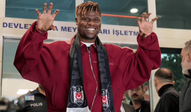 Emmanuel Agbadou, Beşiktaş için İstanbul'da