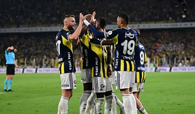 Fenerbahçe, Süper Lig'de Trabzonspor'a konuk oluyor! İşte Fenerbahçe'nin muhtemel 11'i