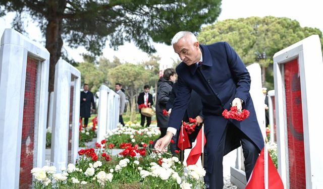 Çanakkale Destanı 111 yıl sonra aynı ruhla anıldı! Bakan Ersoy: “İman, zırhtan daha güçlüydü”