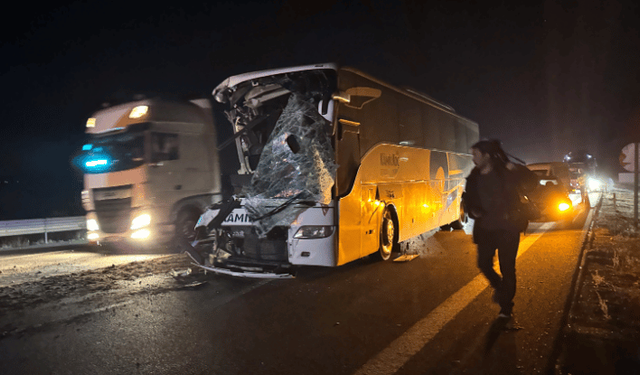 Ankara’da yolcu otobüsü ile çekici çarpıştı: 1 kişi öldü, 15 kişi yaralandı