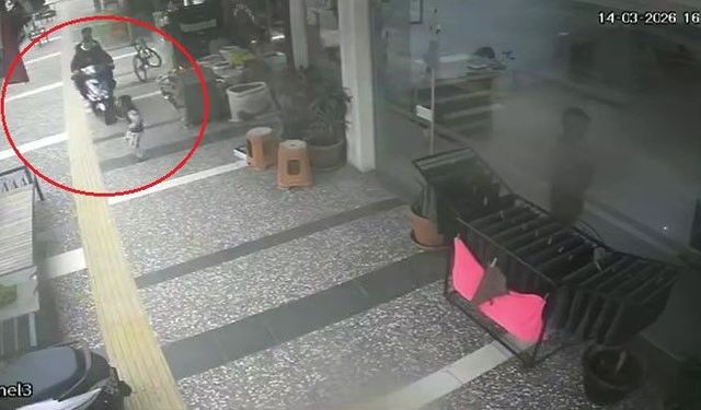 Antalya'da feci kaza! Kaldırımda giden motosiklet küçük çocuğa çarptı