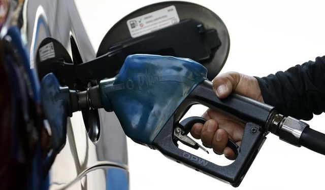 Motorine büyük zam! Akaryakıt fiyatlarında tabela değişti