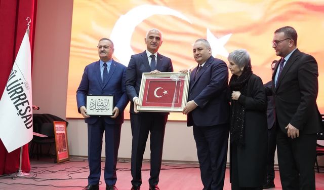 Bakan Ersoy: İstiklal Marşı, milletimizin ebedi karakterinin en güçlü ifadesidir