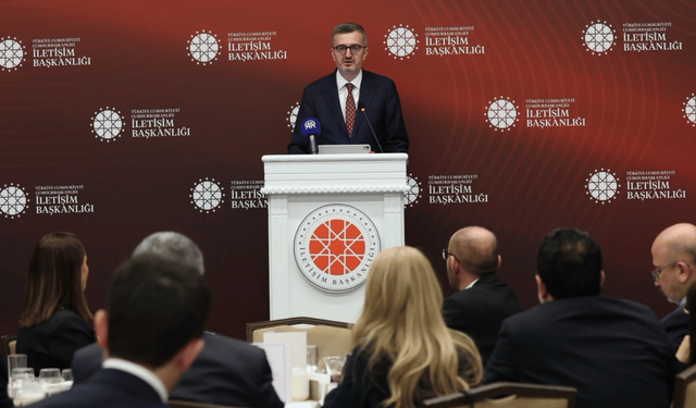 İletişim Başkanı Duran medya ile buluştu