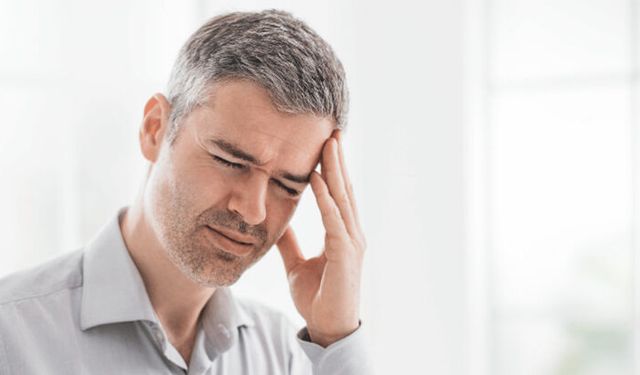 Baş ağrısına ne iyi gelir? Evde rahatlatan yöntemler ve nedenleri