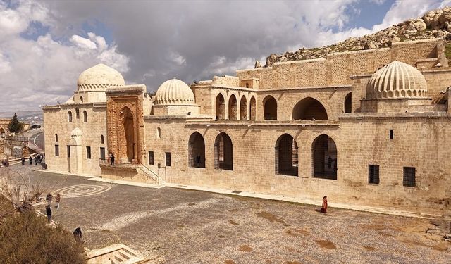 Tarihi Kasımiye Medresesi'nde bir asır sonra akademik eğitim veriliyor
