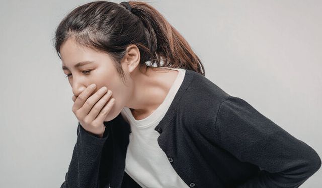 Mide bulantısı nasıl geçer? Evde uygulanabilecek etkili yöntemler ve nedenleri