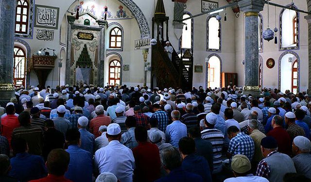 CUMA HUTBESİ KONUSU 8 MAYIS 2026 | Bu hafta Cuma hutbesi konusu nedir, hangi mesajlar verilecek?