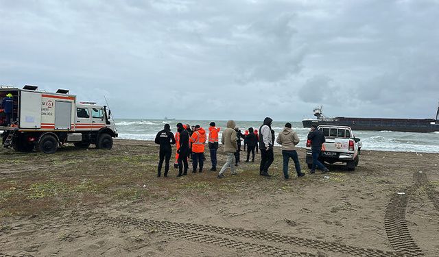 Sakarya'da kuru yük gemisi karaya oturdu: Kurtarma çalışmaları başladı