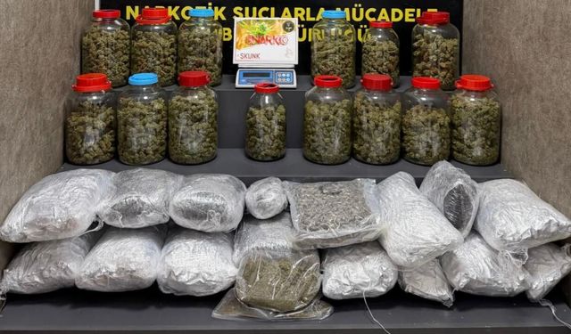 İzmir’de zehir operasyonu! 60 kilo ele geçirildi