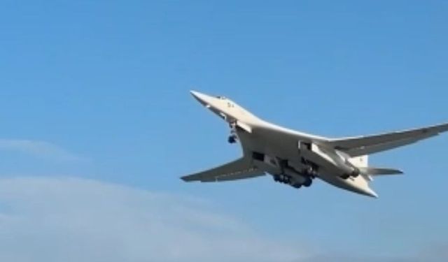Rus bombardıman uçağından, Norveç sınırında 16 saatlik test uçuşu