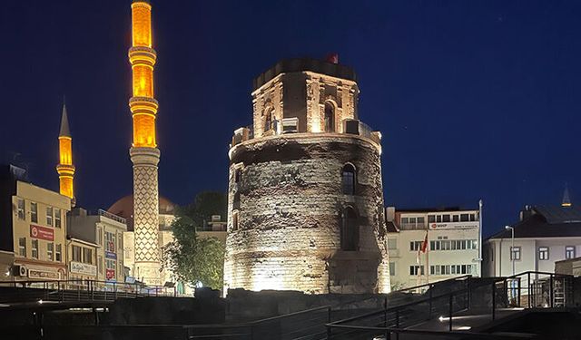 Edirne’nin Tarihi Saat Kulesi yeniden ziyarete açıldı
