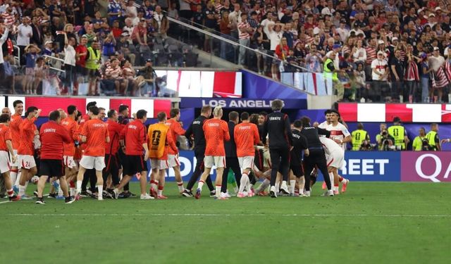 A Milliler'de galibiyet golü Kaan Ayhan'dan