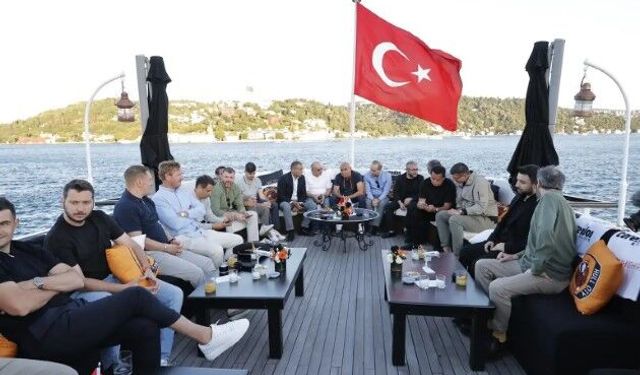 Acun Ilıcalı'dan Hull City'e İstanbul'da boğaz turu