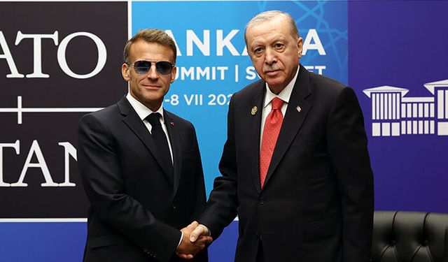 Cumhurbaşkanı Erdoğan, Macron ile görüştü