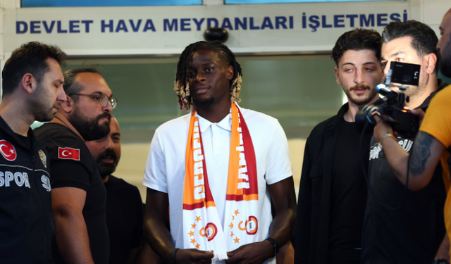Galatasaray'ın yeni transferi Lesley Ugochukwu, İstanbul'a geldi
