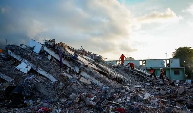 Venezuela'daki depremlerde can kaybı 6 bin 125'e yükseldi