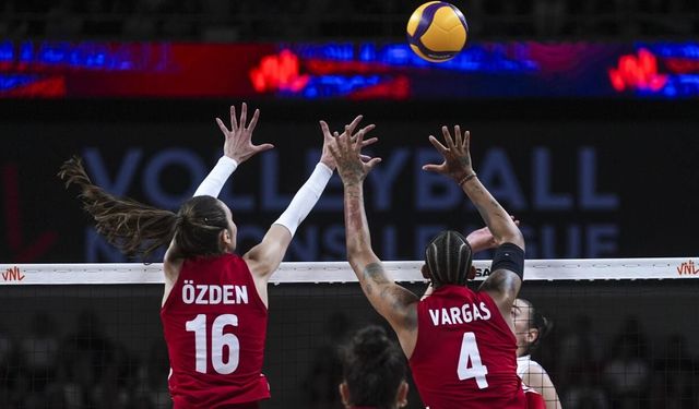 Filenin Sultanlarının VNL çeyrek finaldeki rakibi Kanada oldu
