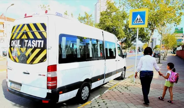 Okul servis ücretine yüzde 10 zam! Yıllık 90 bin lirayı aşabiliyor