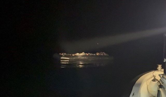 İzmir'de 55 düzensiz göçmen ve 4 organizatör yakalandı
