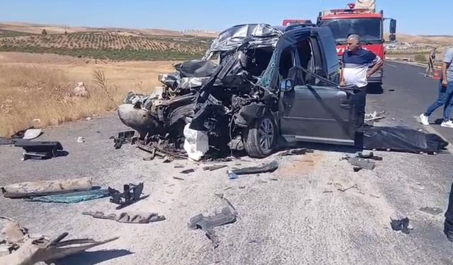 Şanlıurfa’da kahreden kaza! Aynı aileden 4 kişi hayatını kaybetti