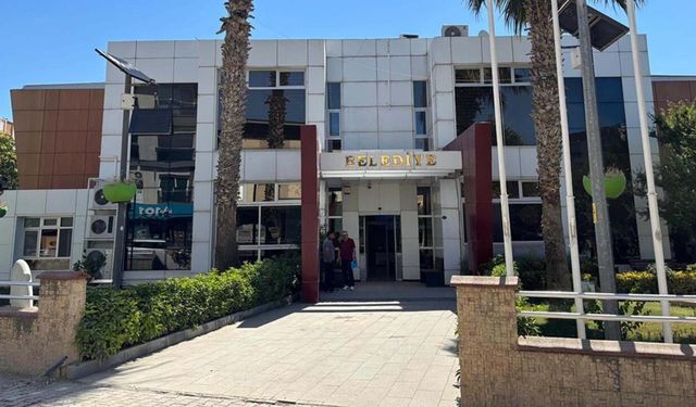 İzmir'de Seferihisar Belediyesi'ne rüşvet operasyonu: 43 gözaltı