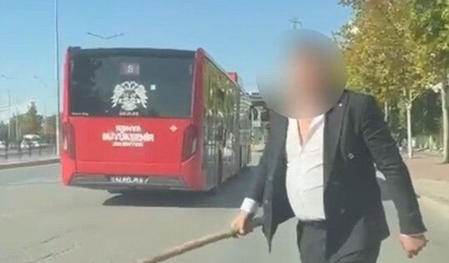 Trafikte sopayla dehşet saçtı! 380 bin TL ceza yeni, ehliyetine el konuldu
